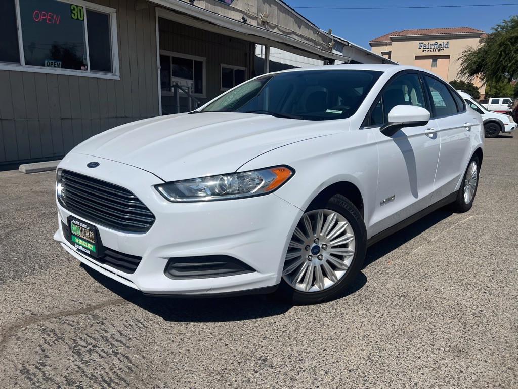 2016 Ford Fusion Image 1