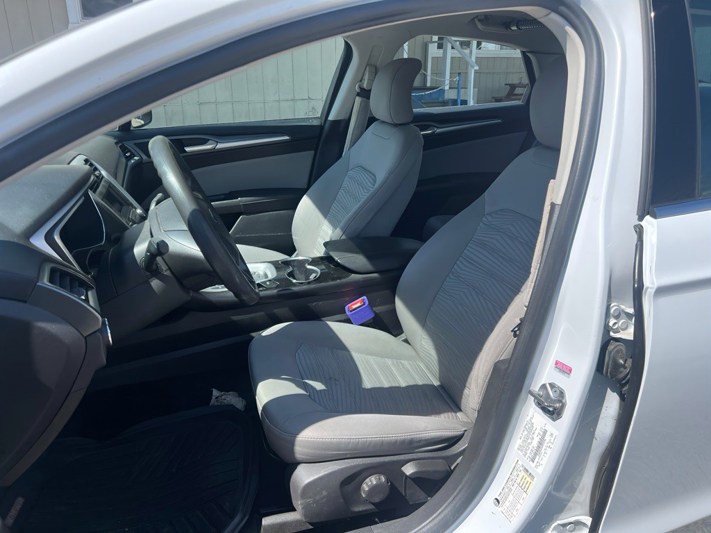 2016 Ford Fusion Image 3
