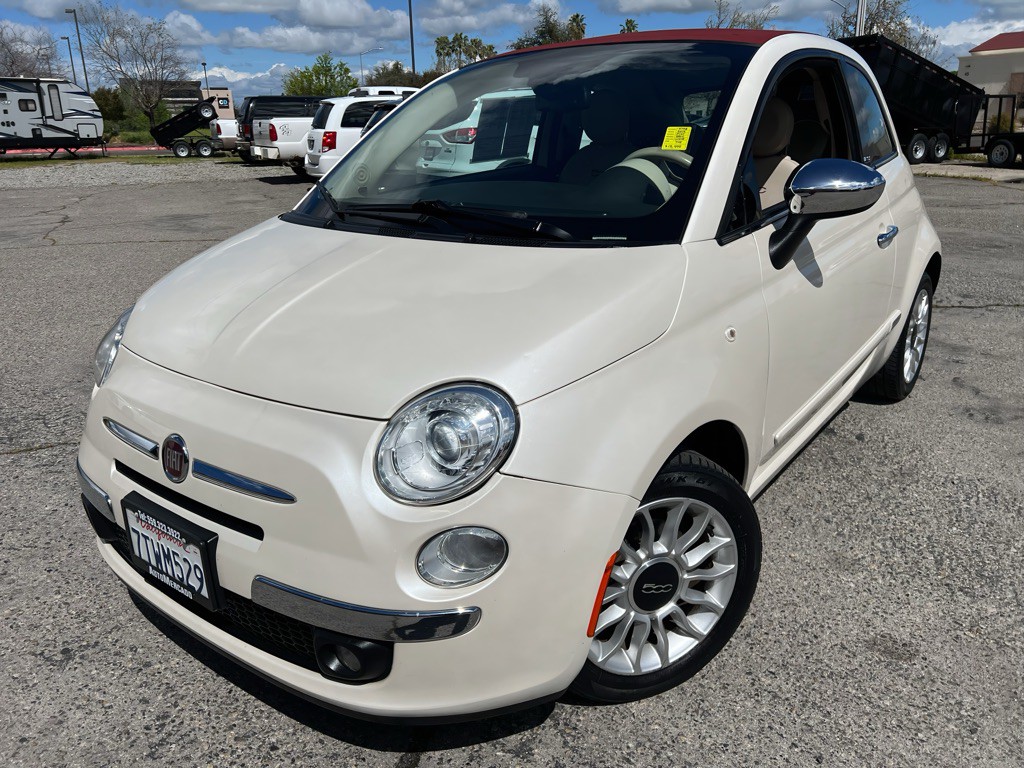 2013 FIAT 500 Image 2