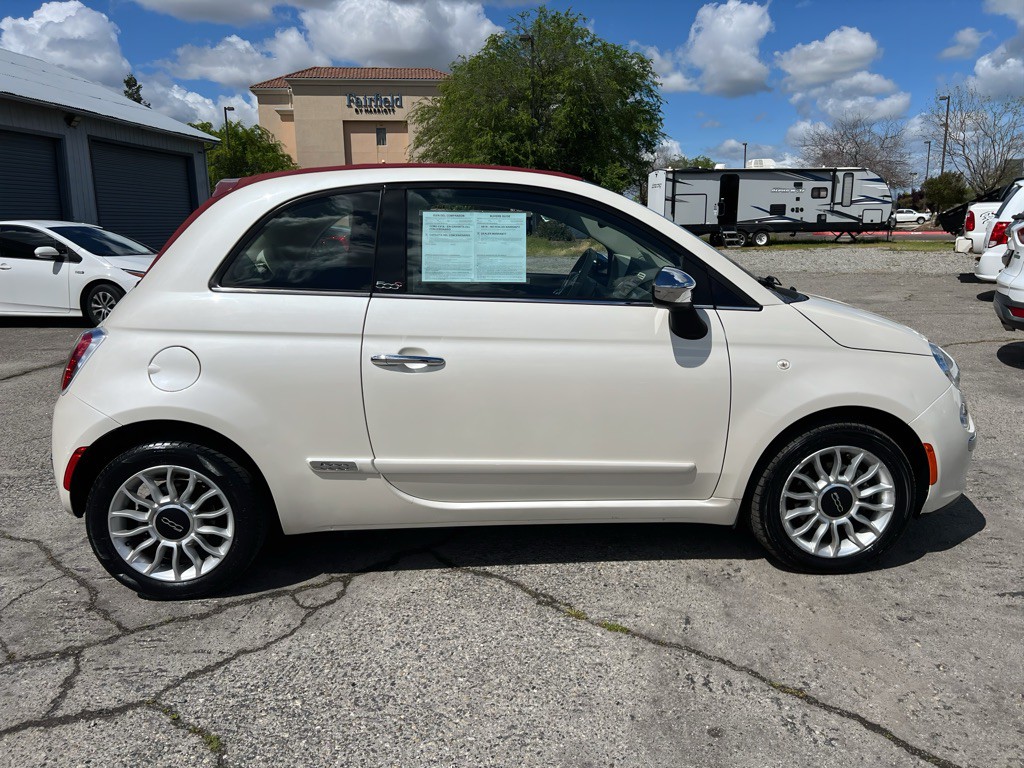 2013 FIAT 500 Image 8