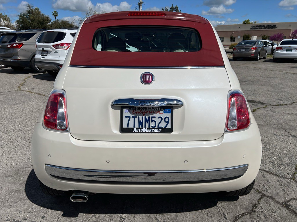 2013 FIAT 500 Image 11