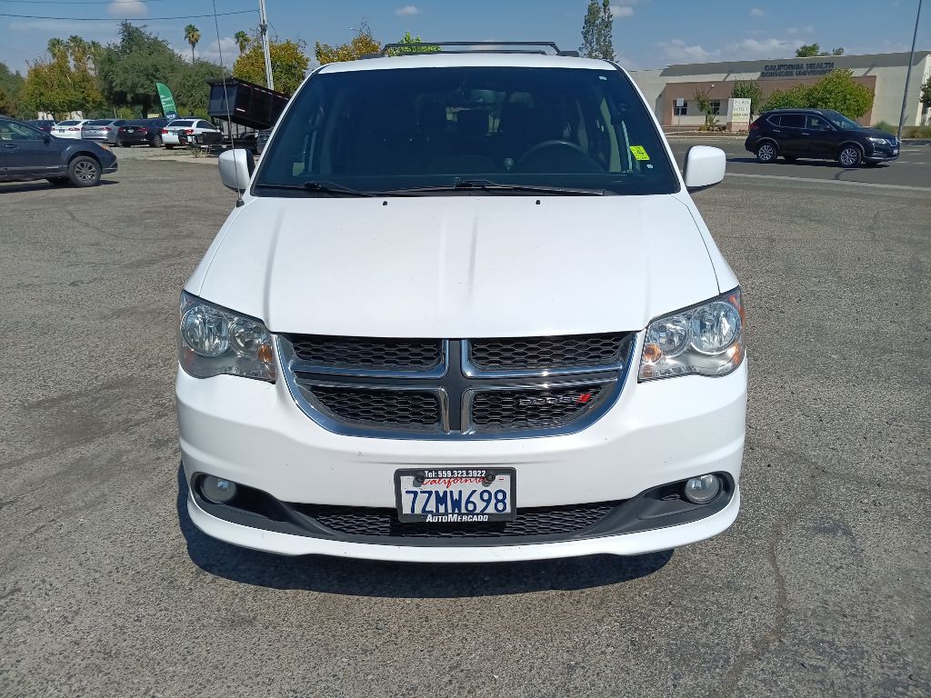 2017 Dodge Grand Caravan Image 2