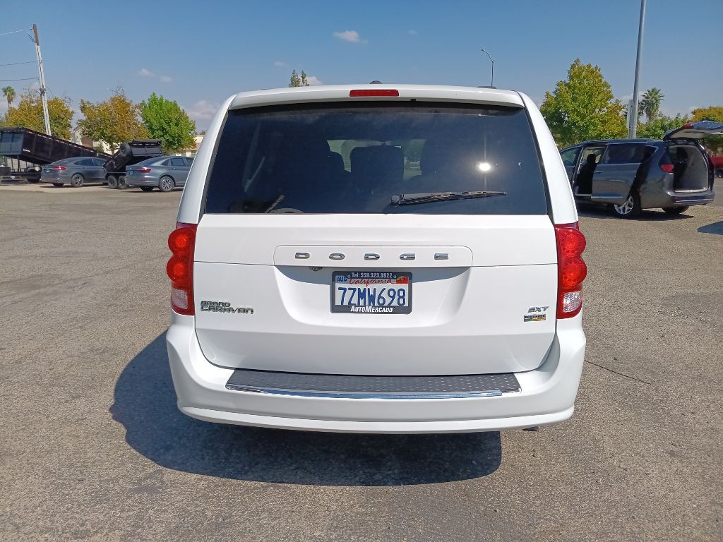 2017 Dodge Grand Caravan Image 5