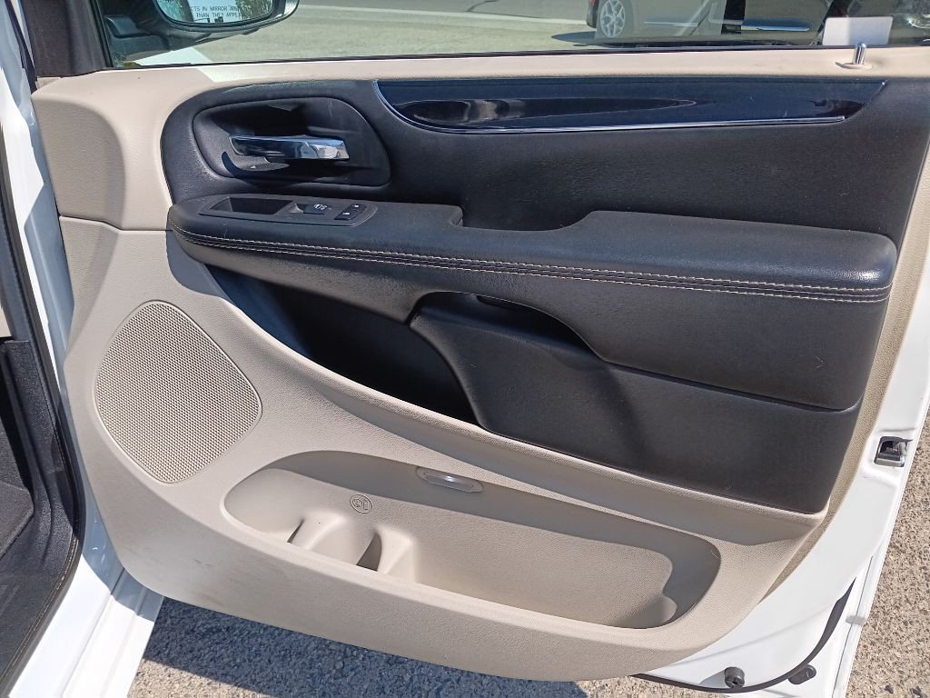 2017 Dodge Grand Caravan Image 13
