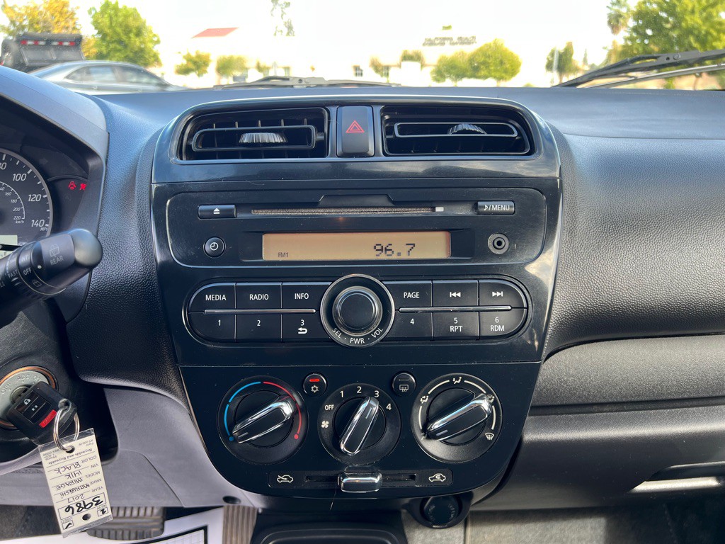 2017 Mitsubishi Mirage Image 14