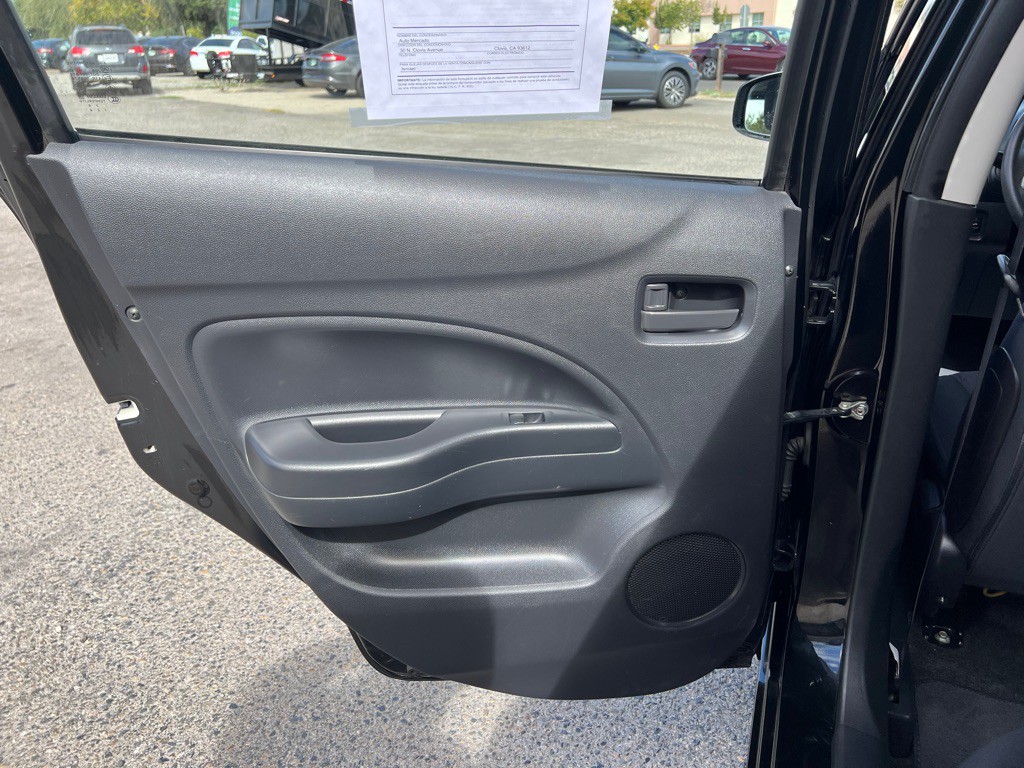 2017 Mitsubishi Mirage Image 19