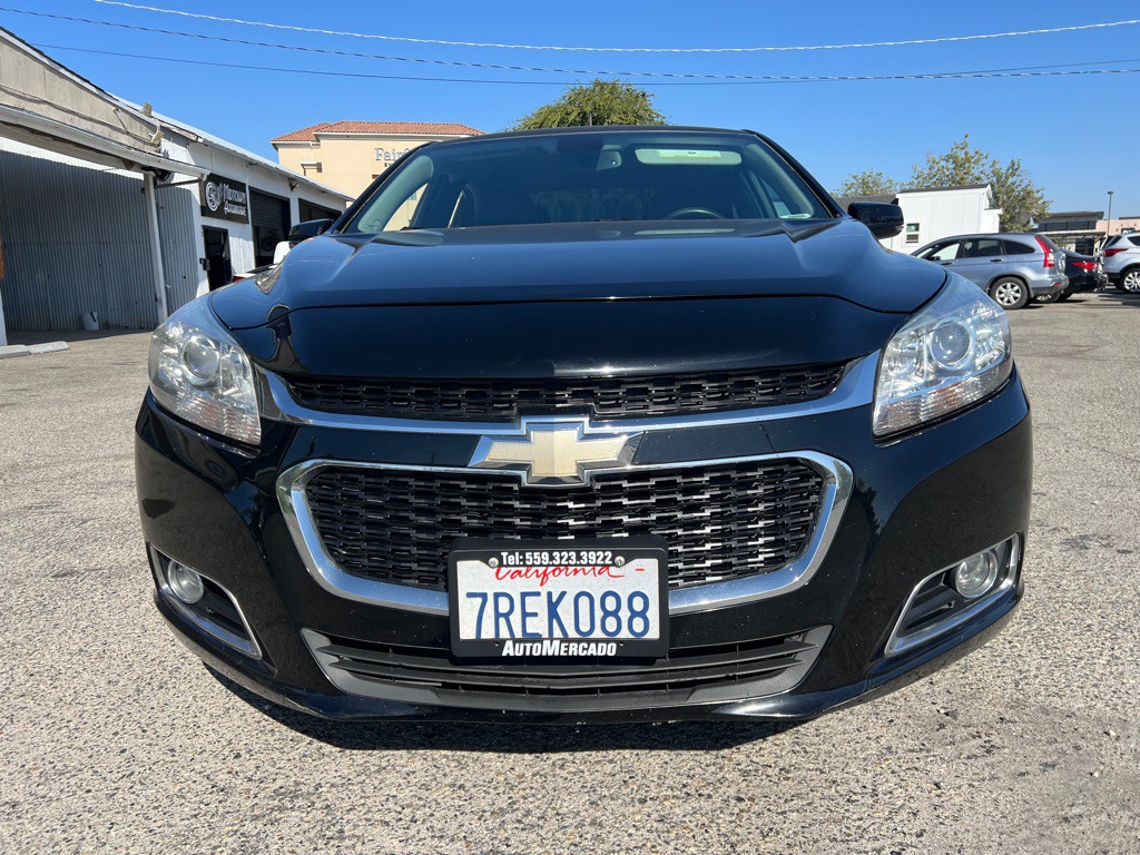 2016 Chevrolet Malibu Image 3