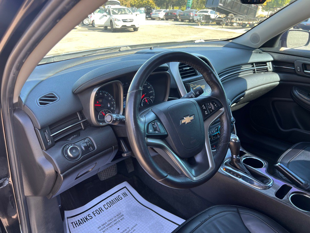 2016 Chevrolet Malibu Image 11