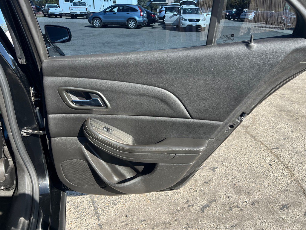 2016 Chevrolet Malibu Image 22