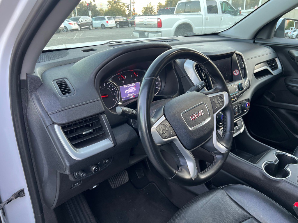 2023 GMC Terrain Image 10
