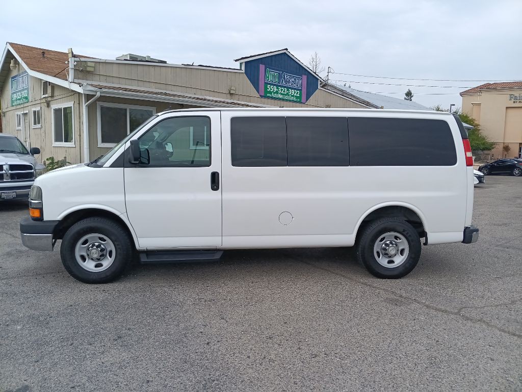 2012 Chevrolet Express Image 2