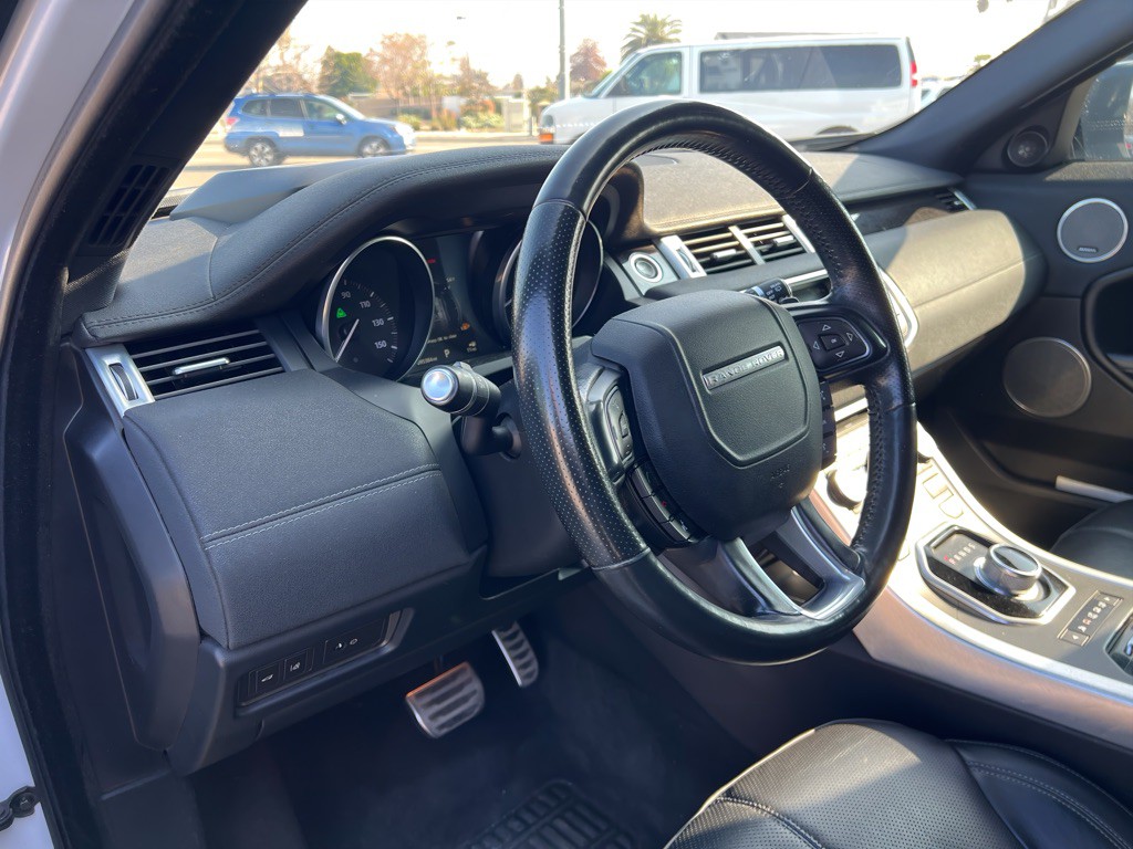 2016 Land Rover Range Rover Evoque Image 10