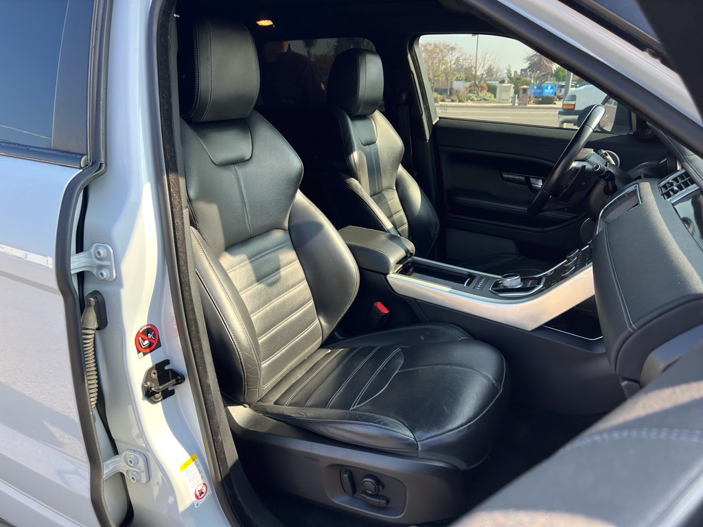 2016 Land Rover Range Rover Evoque Image 15