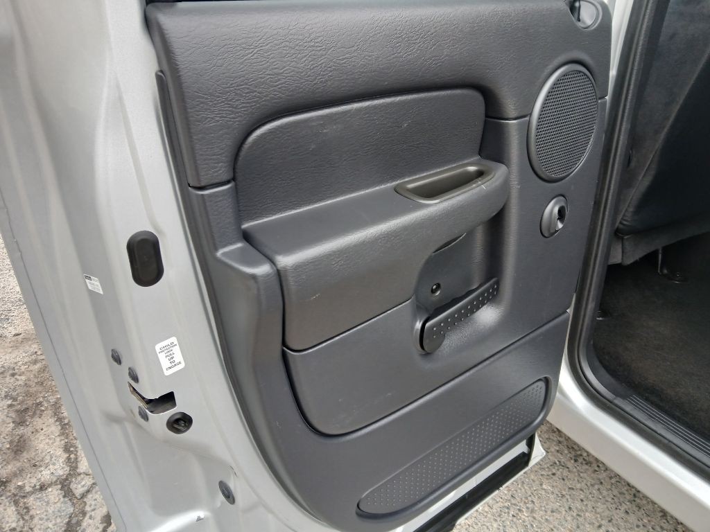 2005 Dodge Ram 1500 Image 14