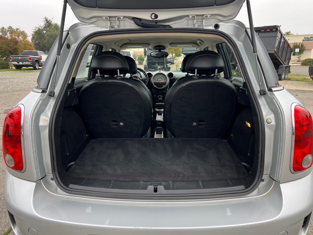 2012 MINI Cooper Image 7