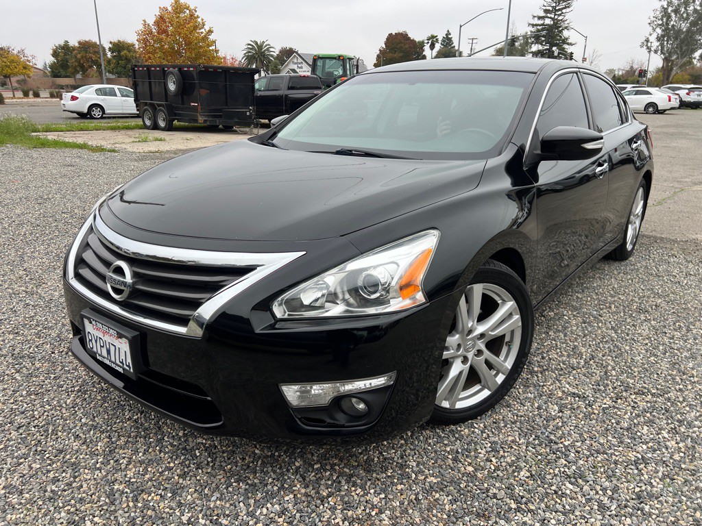 2013 Nissan Altima Image 2