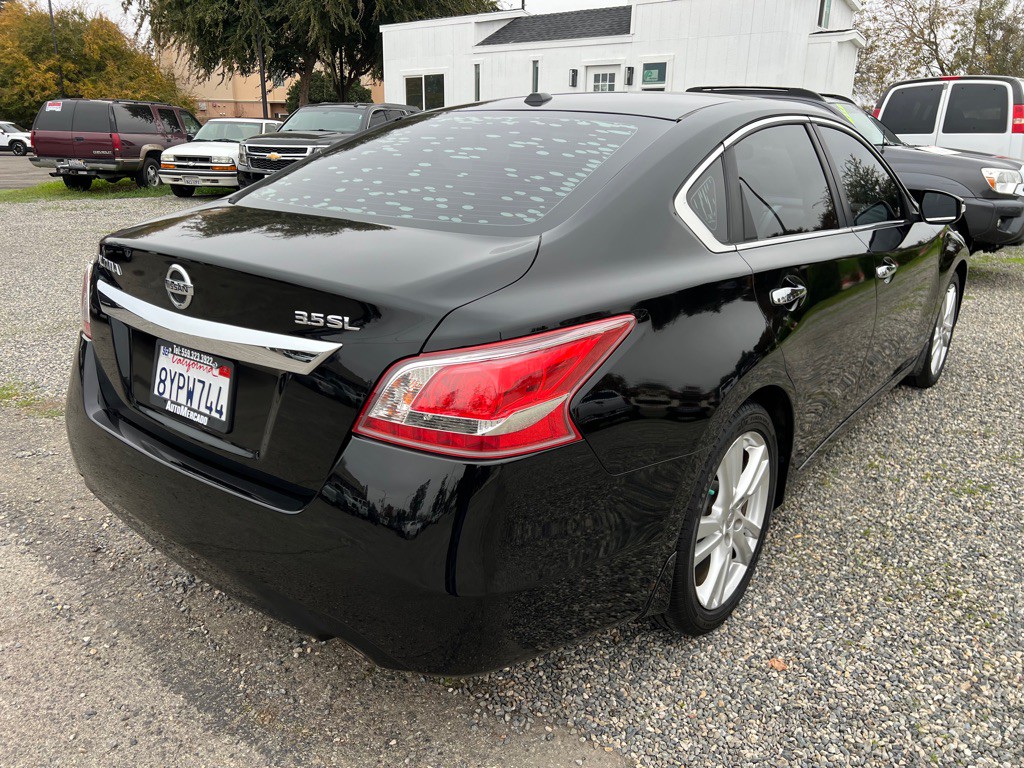 2013 Nissan Altima Image 8