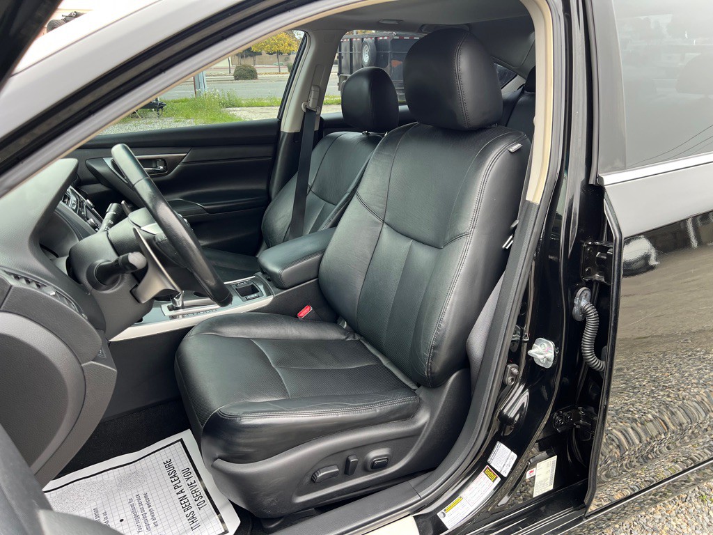 2013 Nissan Altima Image 11