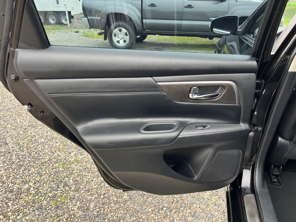 2013 Nissan Altima Image 19