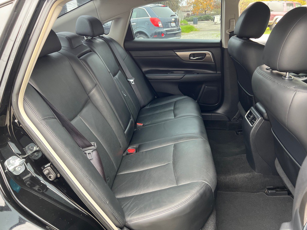 2013 Nissan Altima Image 22