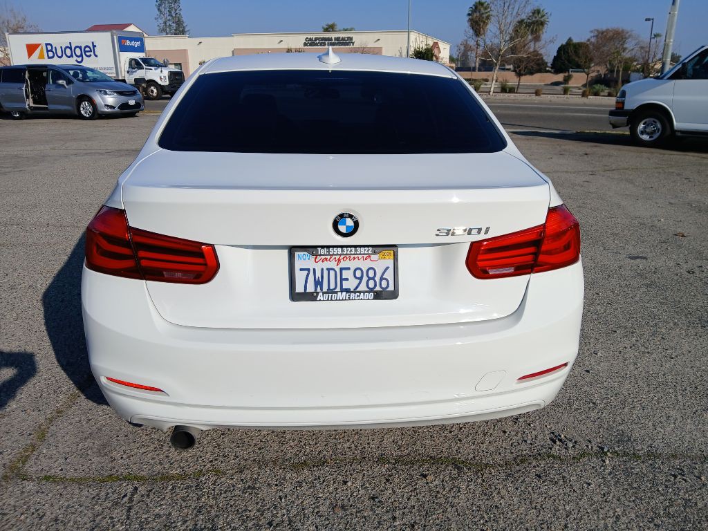 2016 BMW 3 Series Image 6