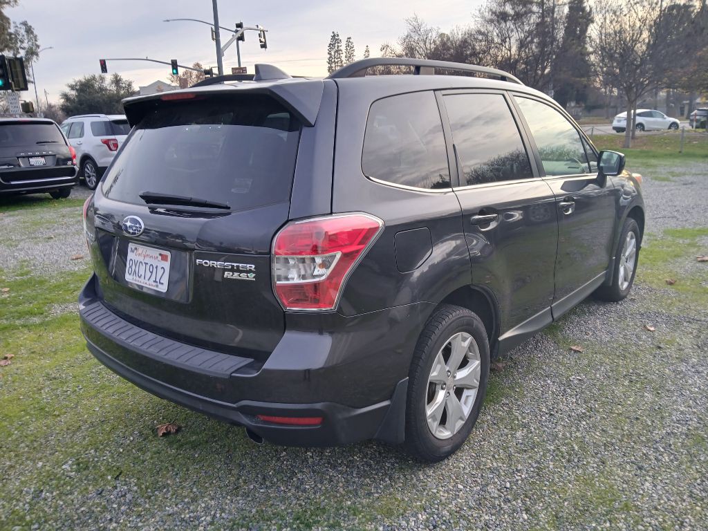 2016 Subaru Forester Image 5