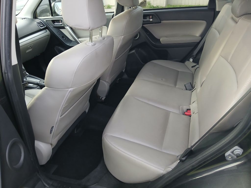 2016 Subaru Forester Image 10