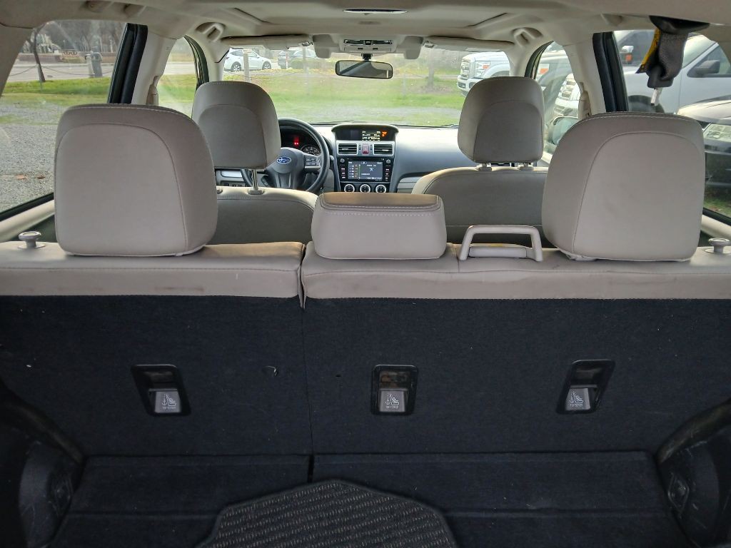 2016 Subaru Forester Image 11