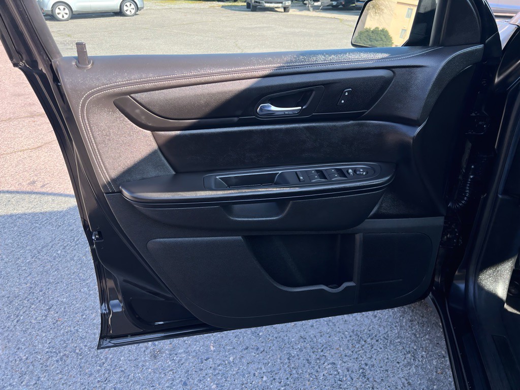 2015 GMC Acadia Image 8