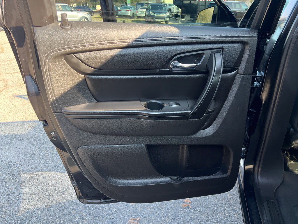 2015 GMC Acadia Image 17