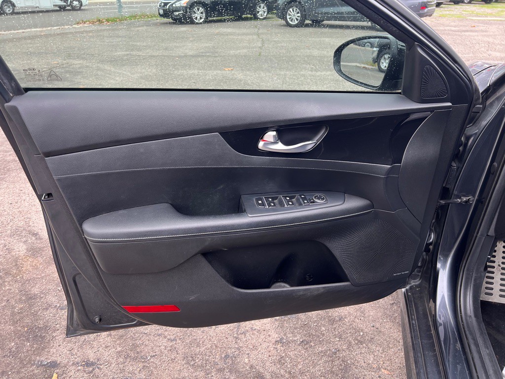 2021 Kia Forte Image 7