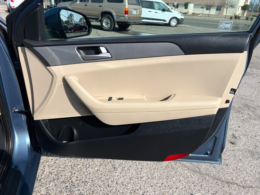 2016 Hyundai Sonata Image 17
