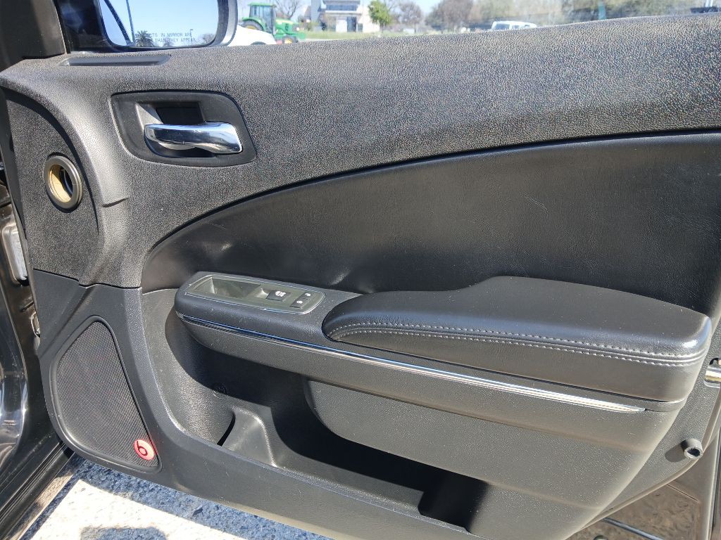 2013 Dodge Charger Image 16