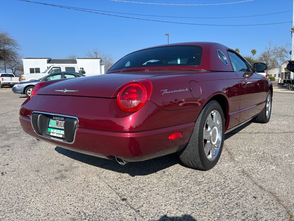 2004 Ford Thunderbird Image 7