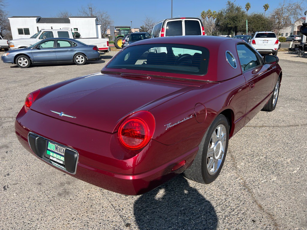 2004 Ford Thunderbird Image 8