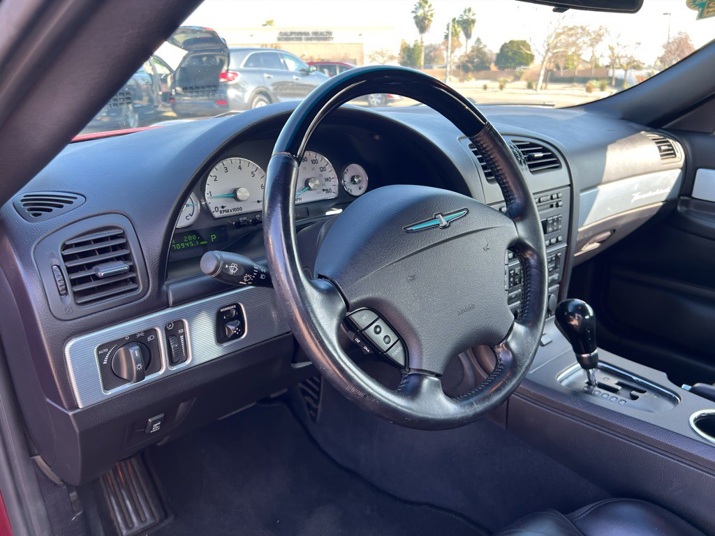 2004 Ford Thunderbird Image 12