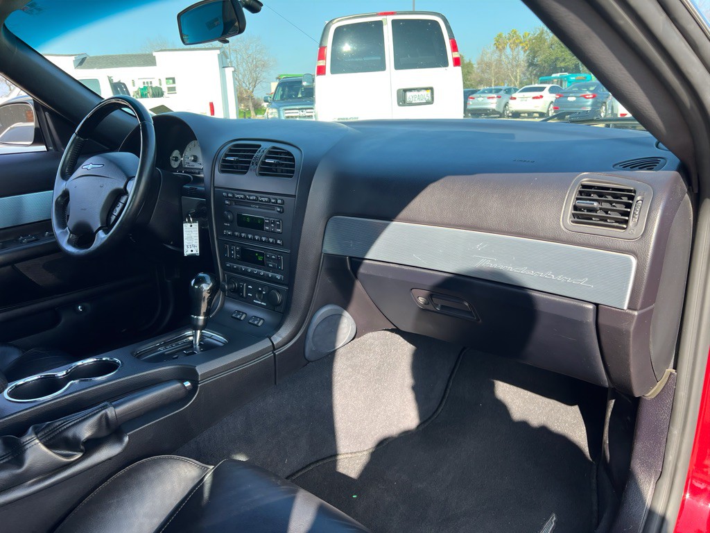 2004 Ford Thunderbird Image 15