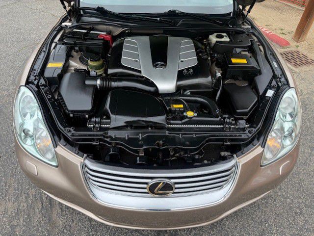 2004 Lexus SC Image 13