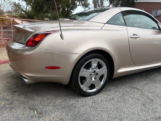 2004 Lexus SC Image 19