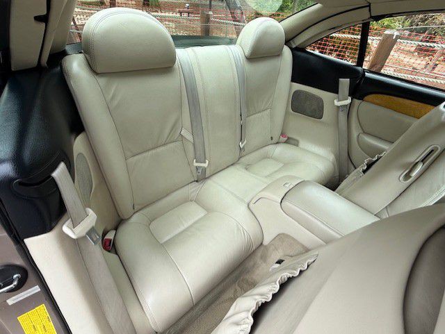 2004 Lexus SC Image 23