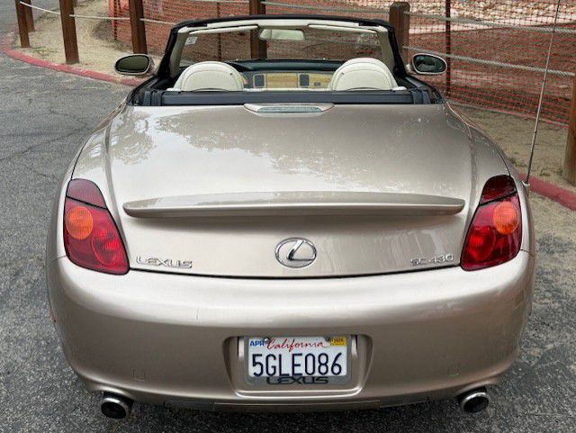 2004 Lexus SC Image 28