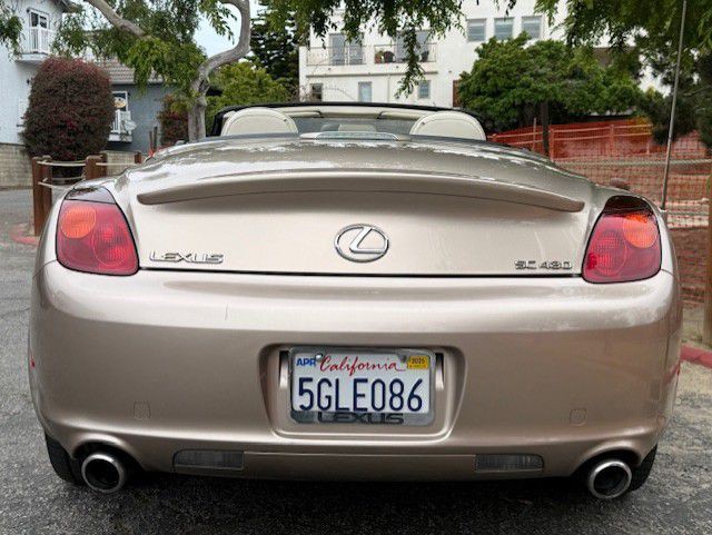 2004 Lexus SC Image 29
