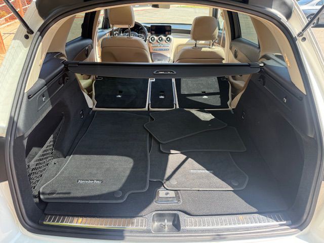 2021 Mercedes-Benz GLC-Class Image 9