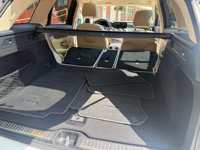 2021 Mercedes-Benz GLC-Class Image 10