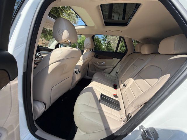 2021 Mercedes-Benz GLC-Class Image 35