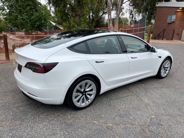 2022 Tesla Model 3 Image 10