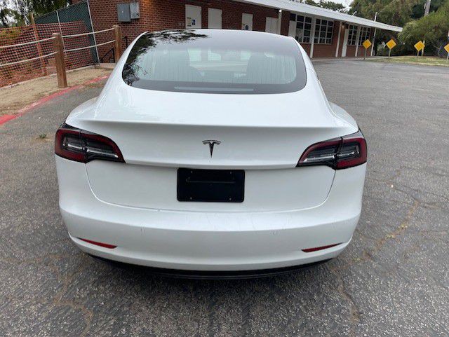 2022 Tesla Model 3 Image 11