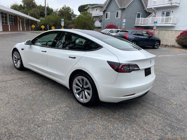 2022 Tesla Model 3 Image 13