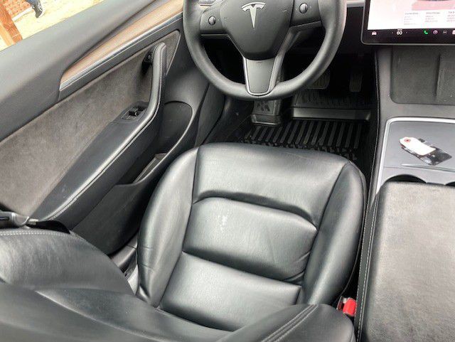 2022 Tesla Model 3 Image 17