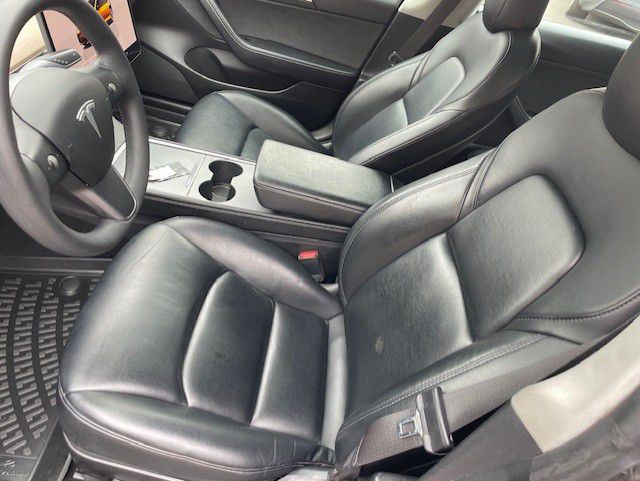 2022 Tesla Model 3 Image 18